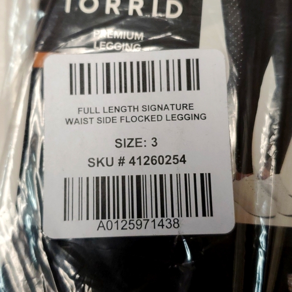 ❤️NWT VINTAGE TORRID RHINESTONE MESH SIDE PANEL LEGGING - FULL LENGTH PLUS SIZE - Picture 9 of 12